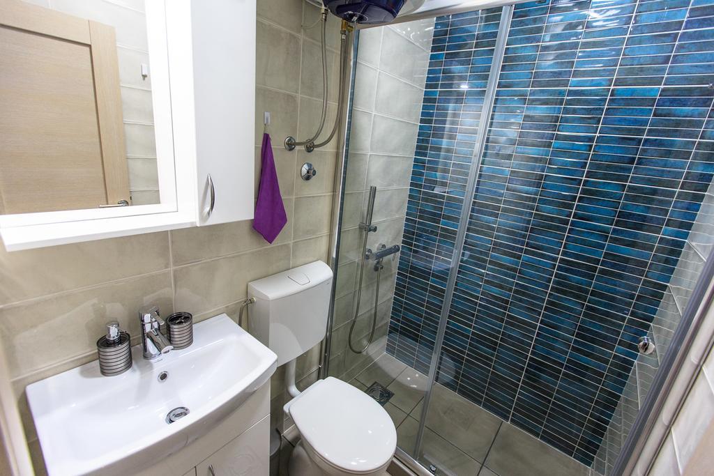 Apartments Aleksic บาร์ ภายนอก รูปภาพ